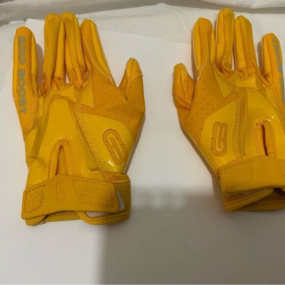 Grip Boost  Youth Football Gloves Pro Elite - Youth Yellow size Large - Picture 1 of 6